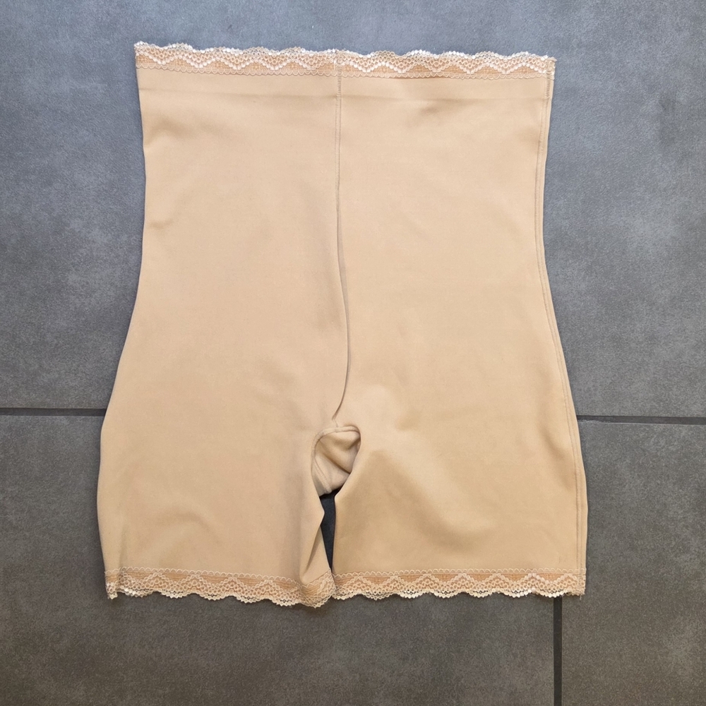UnderWhere High Rise Shorts - Picture 5 of 5
